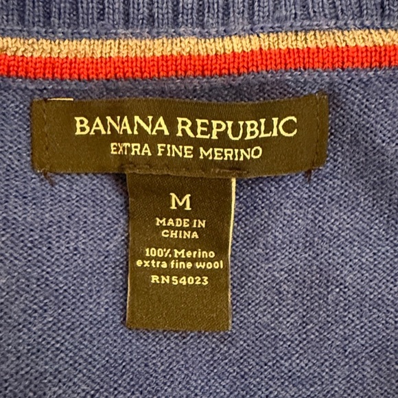 Banana Republic Men's Blue 100% Extra Fine Merino Wool Sweater - Picture 5 of 7